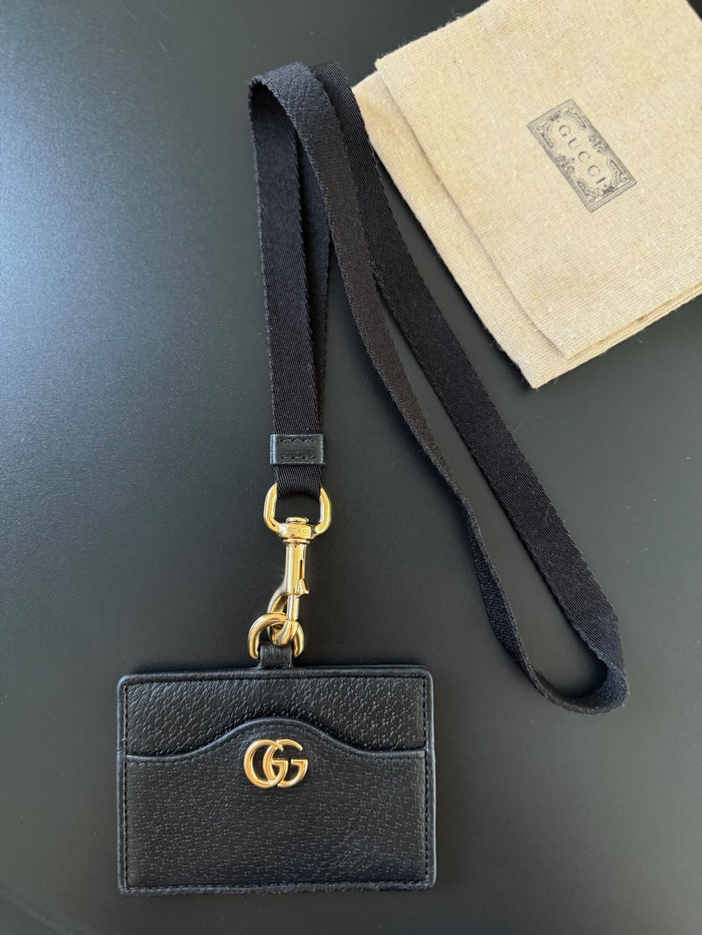 Gucci Portafogli: Gucci Kartenentui mit Trageriemen – Usato da Kilchberg ZH venduto da LuxuryVault 5