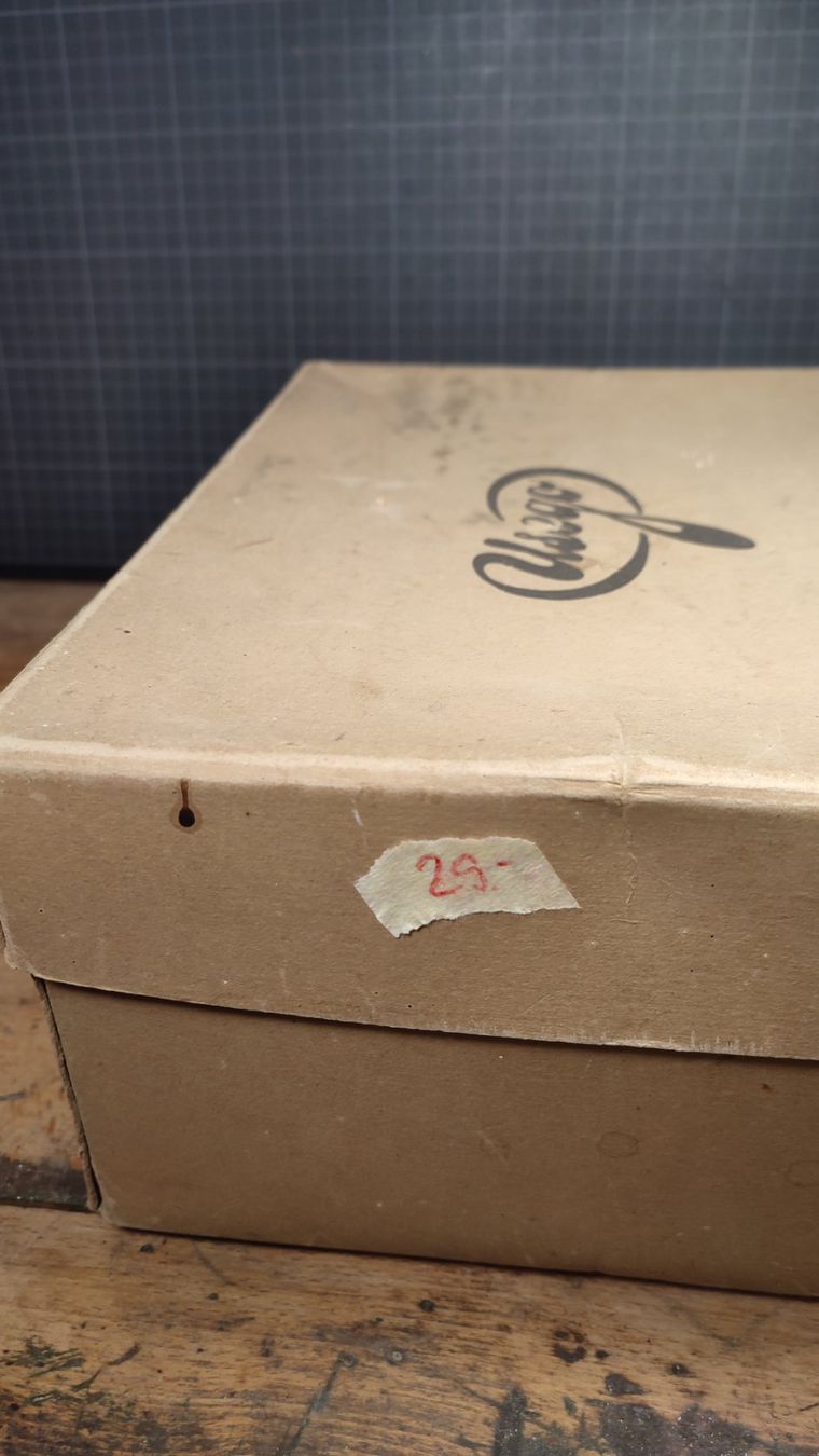 Casse di trasporto: Wunderschöne USEGO Kiste/Kartonschachtel – Usato da Gelterkinden venduto da MYSTOREFORYOU4460 4