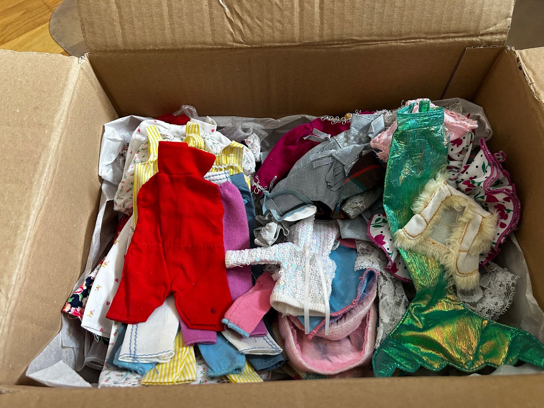 Puppen: Barbie Kleider und Schuhe – Gebraucht aus Dagmersellen von kouk01 2