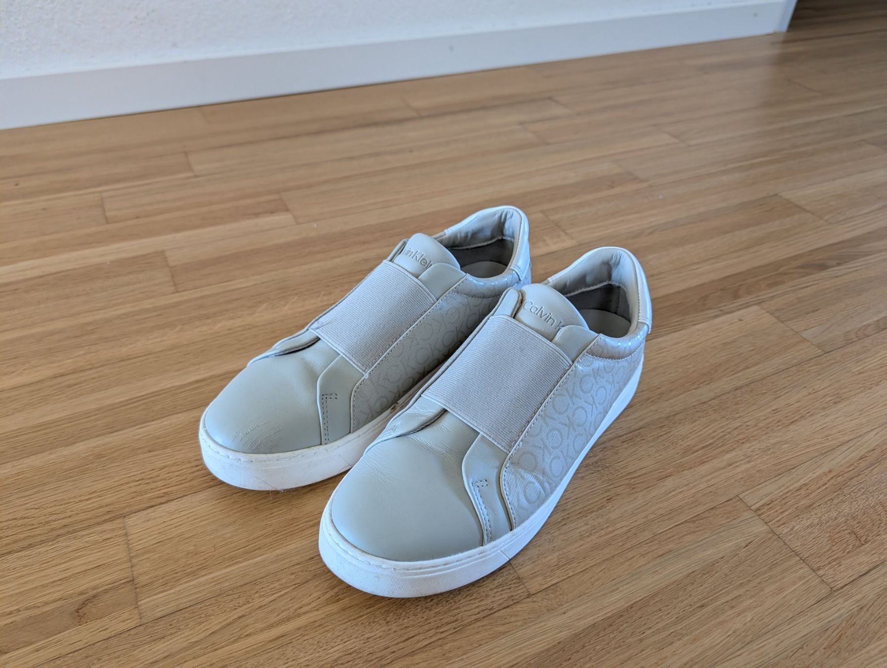 Calvin Klein Scarpe da donna: Calvin Klein Cupsole Mono Sneakers – Usato da Männedorf venduto da kar_g9nl 2