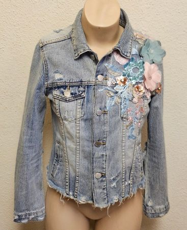 Miss BonBon Jeansjacke mit Blumenstickerei & 3D-Applikatione