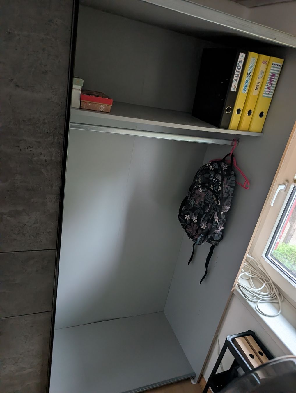 Armadi: Schrank Holzoptik Anthrazit gebraucht – Usato da Geuensee venduto da wini90 4