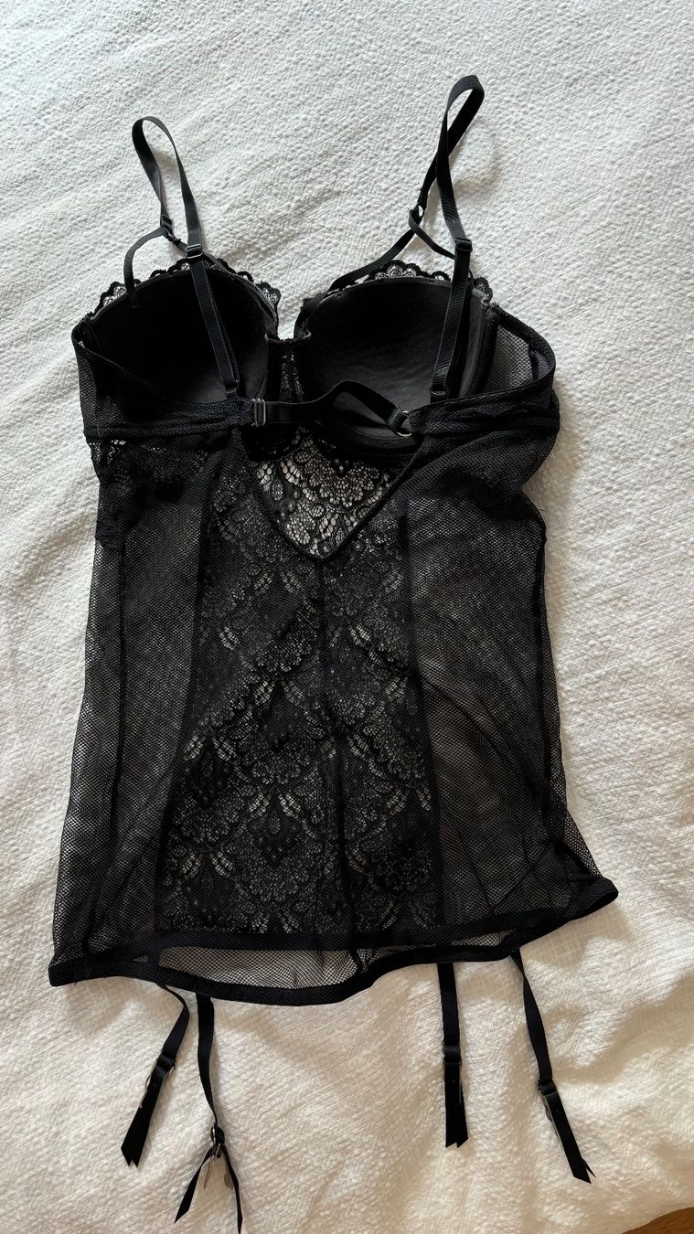 H&M Autres dessous: Korsage Korsett mit Strumpfhalter – D'occasion à Zürich par jas_5mwh