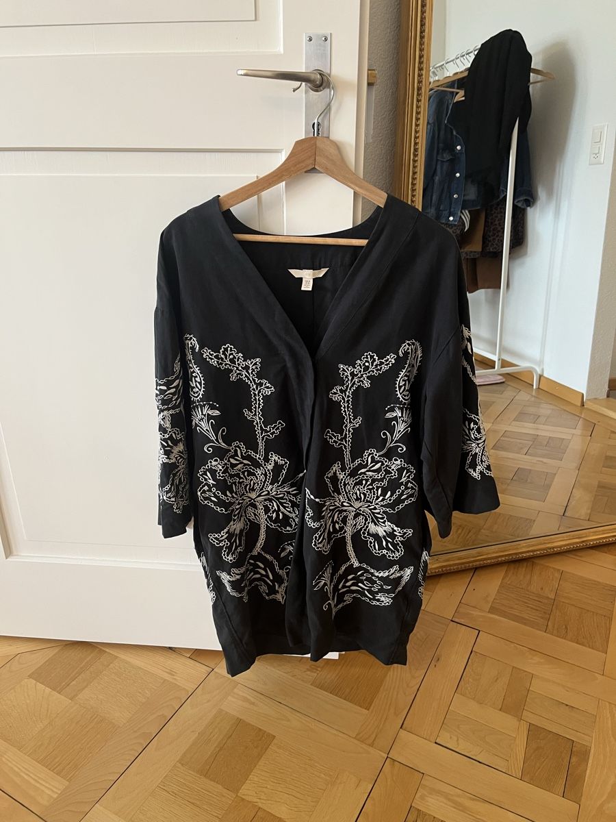 Kimono: Kimono Kleid H&M – Usato da Solothurn venduto da digimon_racingteam
