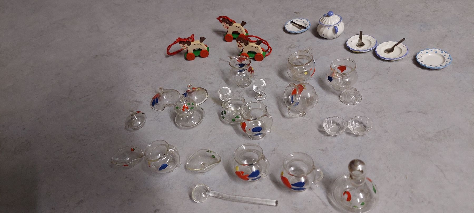 Case e mobili per bambole: Puppenstuben Miniaturen antik – Usato da Muri AG venduto da nindo1 7