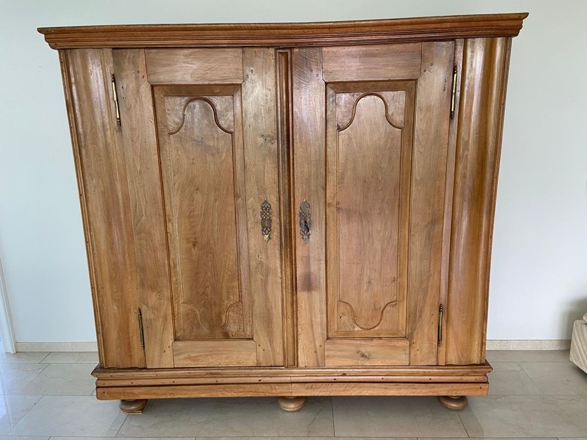 Armoires: Holzschrank mit Türen gebraucht – D'occasion à Unterstammheim par LMTECH90 3