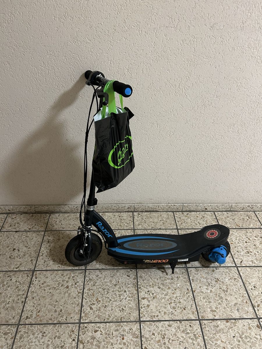 Kickboard: El. Scooter ä Trottinette – Difettoso da Adlikon b.Regensdf venduto da sal_r2q6