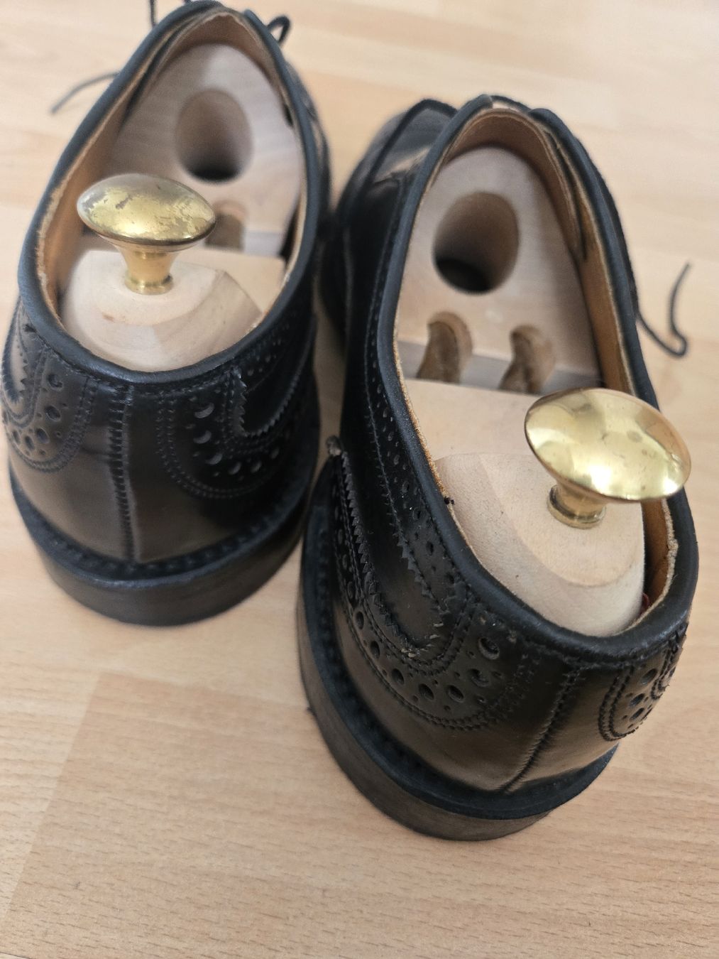 Scarpe da uomo: Allen Edmonds CORDOVAN CAMBRIDGE – Usato da Zug venduto da f_t_827r 5