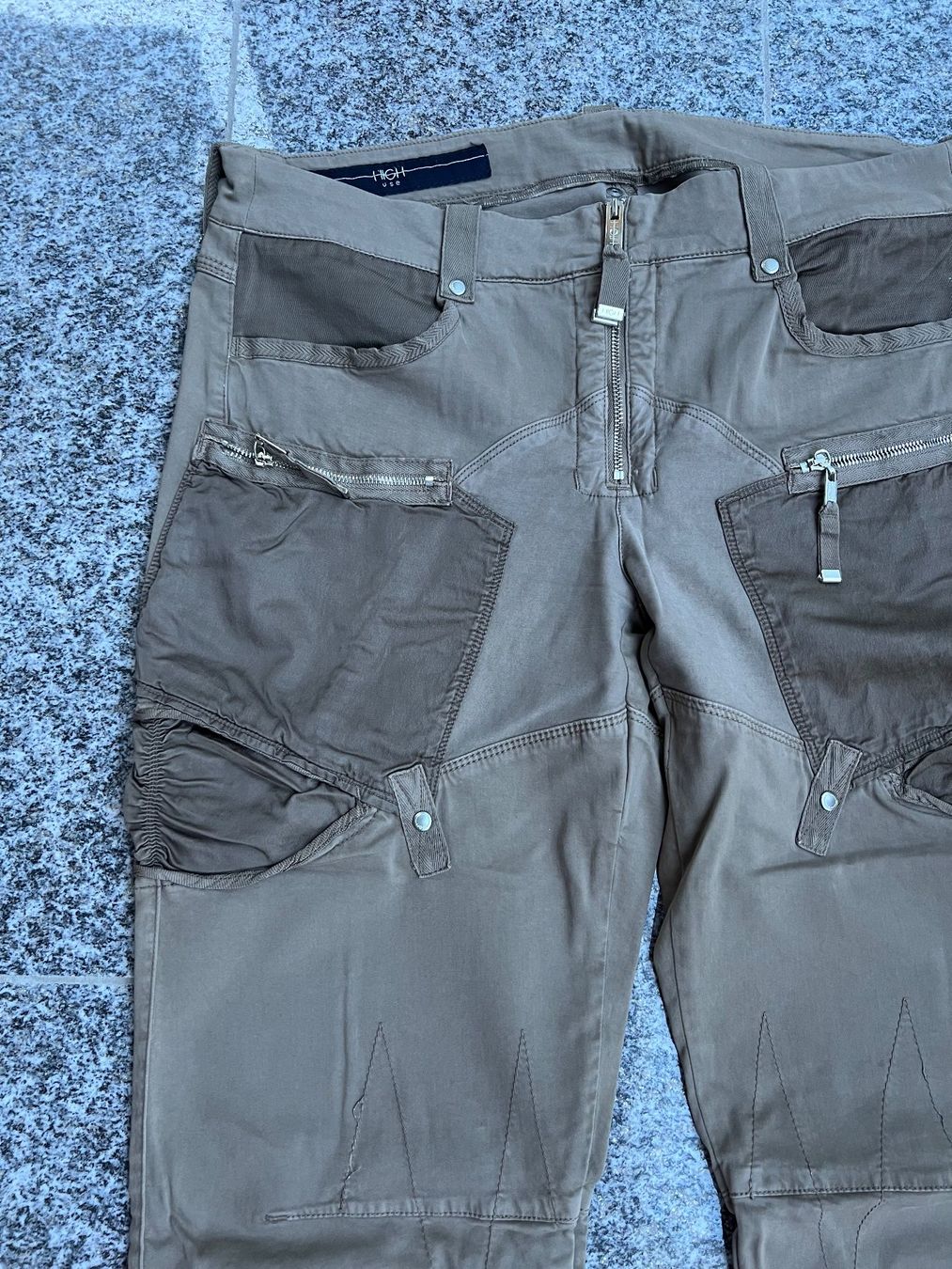 High Pantaloni: Hose von High – Usato da Remigen venduto da Orlana7 3