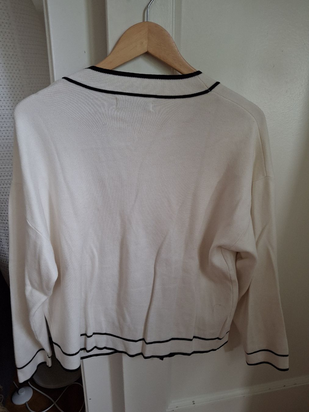 Mango Jacken: Cardigan beige et noir Mango S – Gebraucht aus Lausanne von Cognitia 2