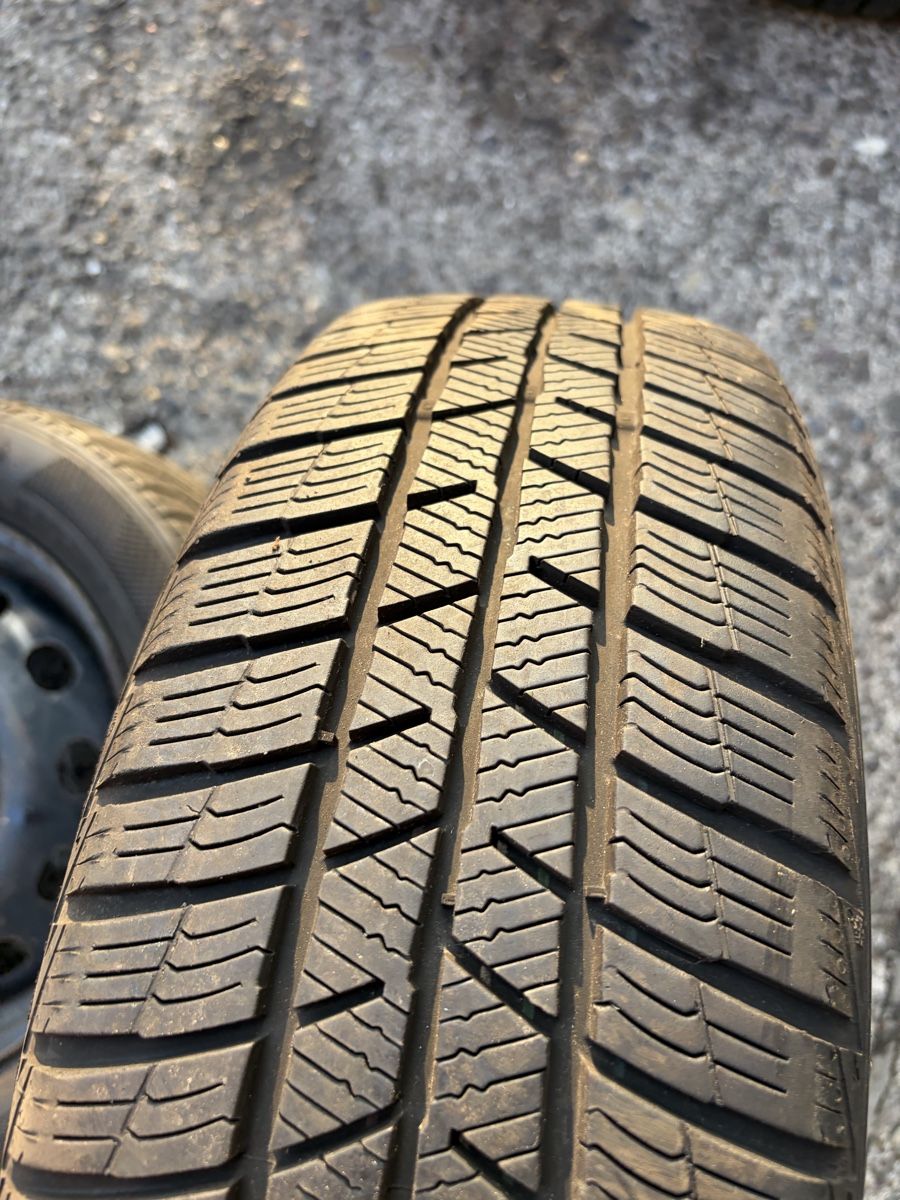 Pneus & Roues: Stahlfelgen mit 185/60R15 T  – D'occasion à Wettingen par Nici1932 7