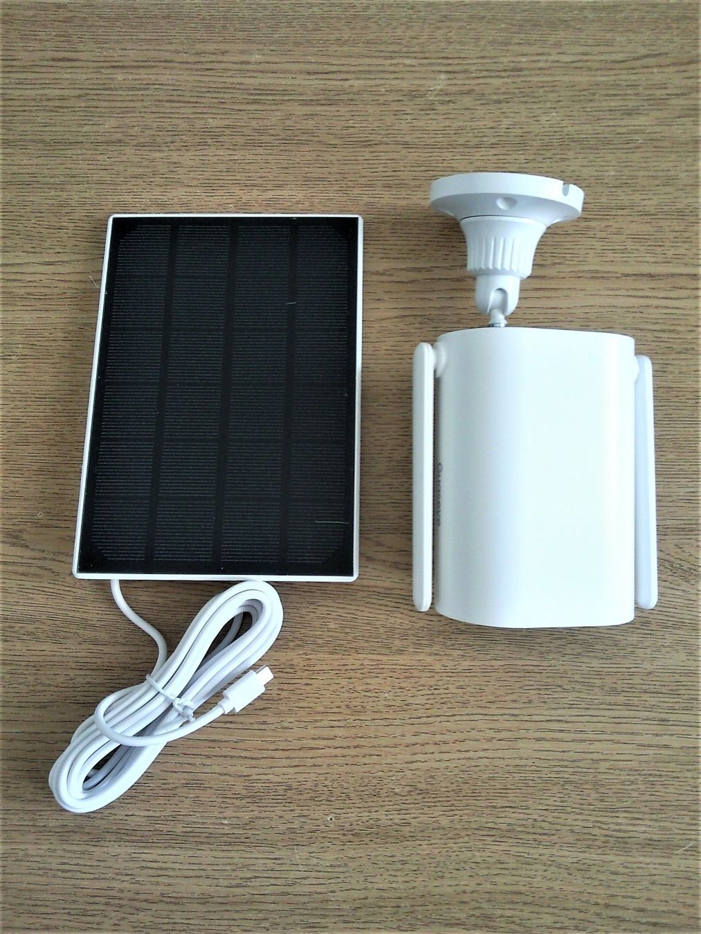 Videocamere: Cloud Speicher WLAN-Kamera mit Solarpanel – Nuovo e nell'imballaggio originale da Berikon venduto da m1l3n 5
