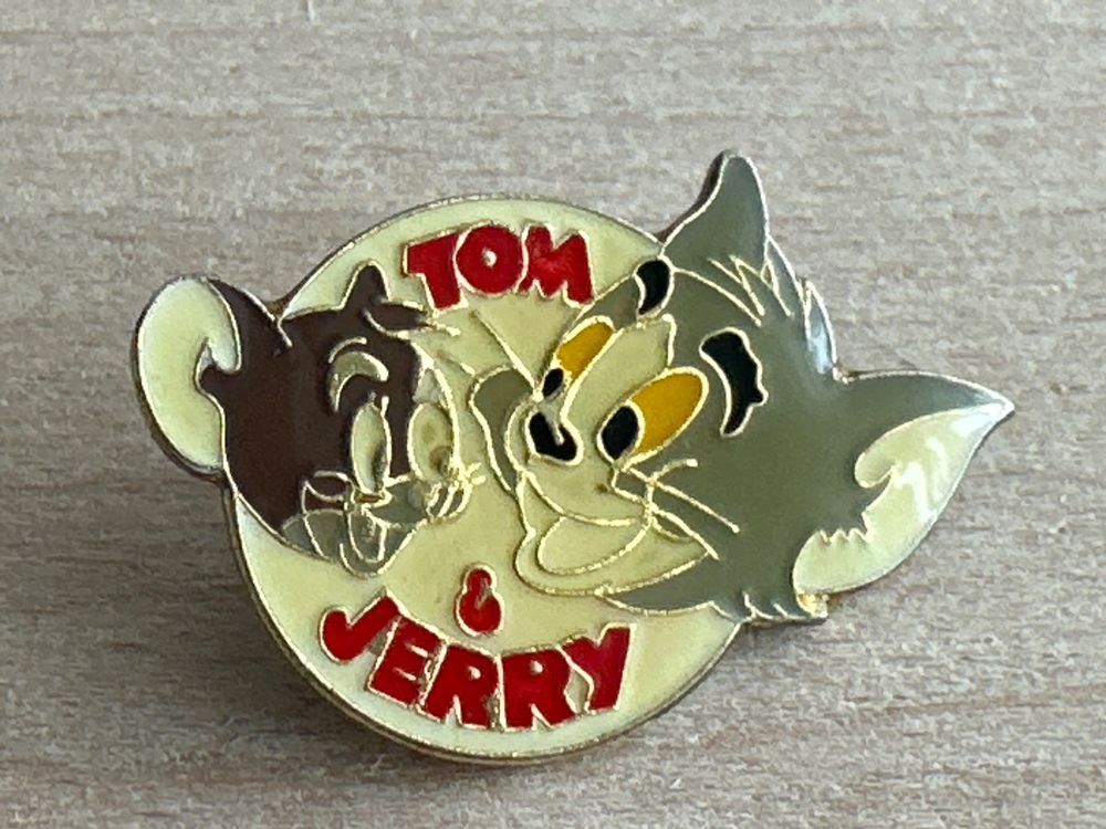 Pin Tom & Jerry | Kaufen auf Ricardo