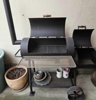Smoker Grill Barbecue Holzkohlegrill schwarz gebraucht