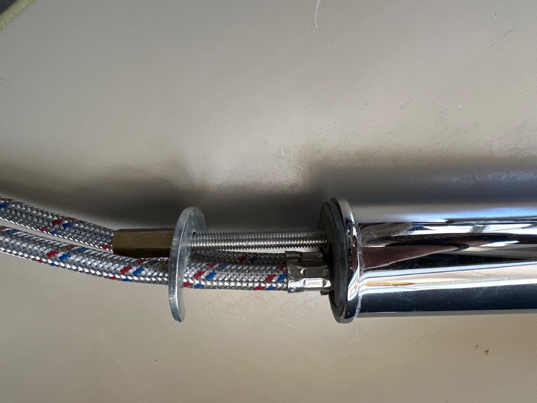 Armaturen: Einhebelmischer Wasserhahn – Gebraucht aus Brügg BE von TSP02 1