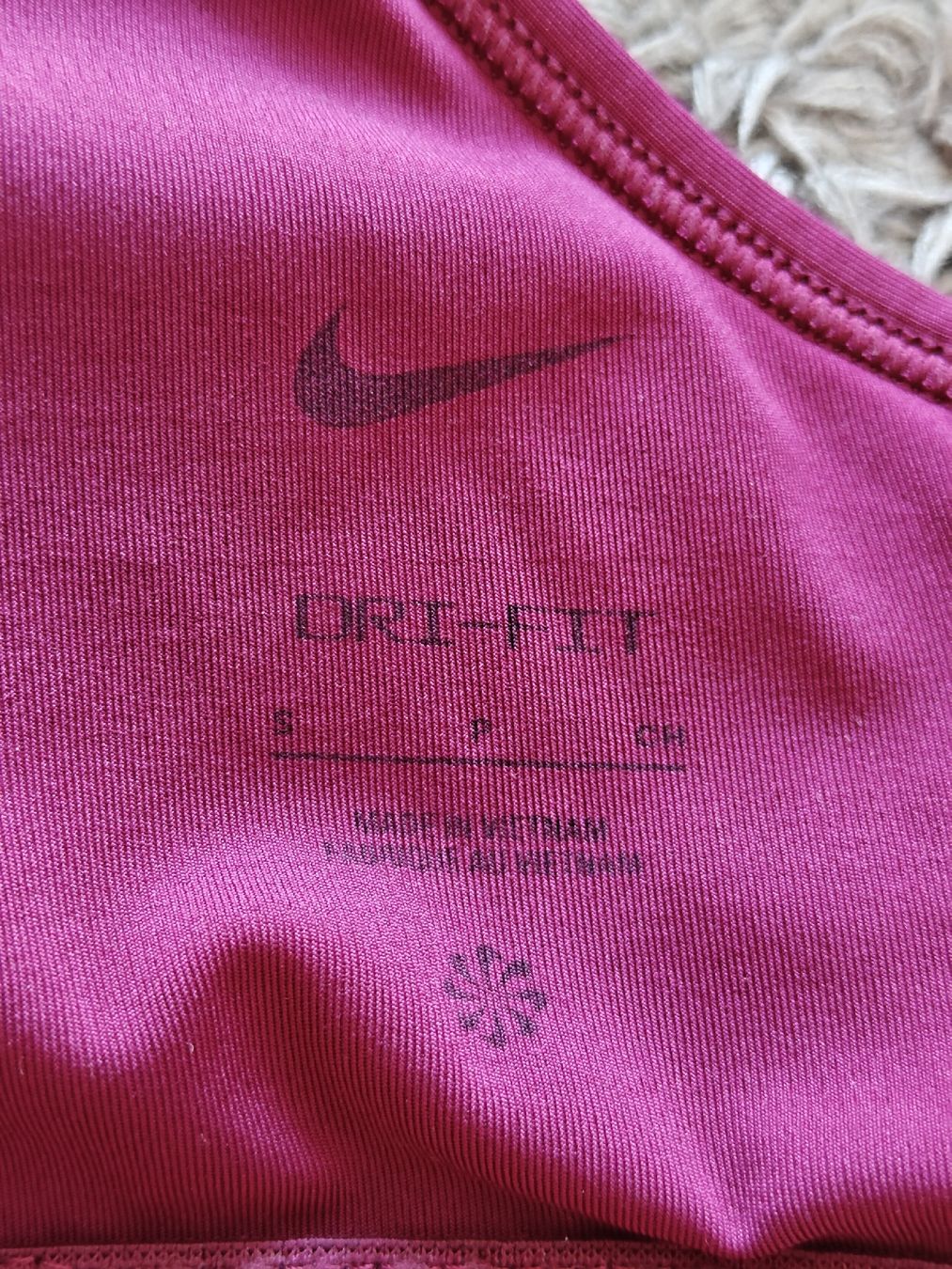 Nike Tops: Nike Sport BH – Gebraucht aus Pieterlen von Saemelili 4