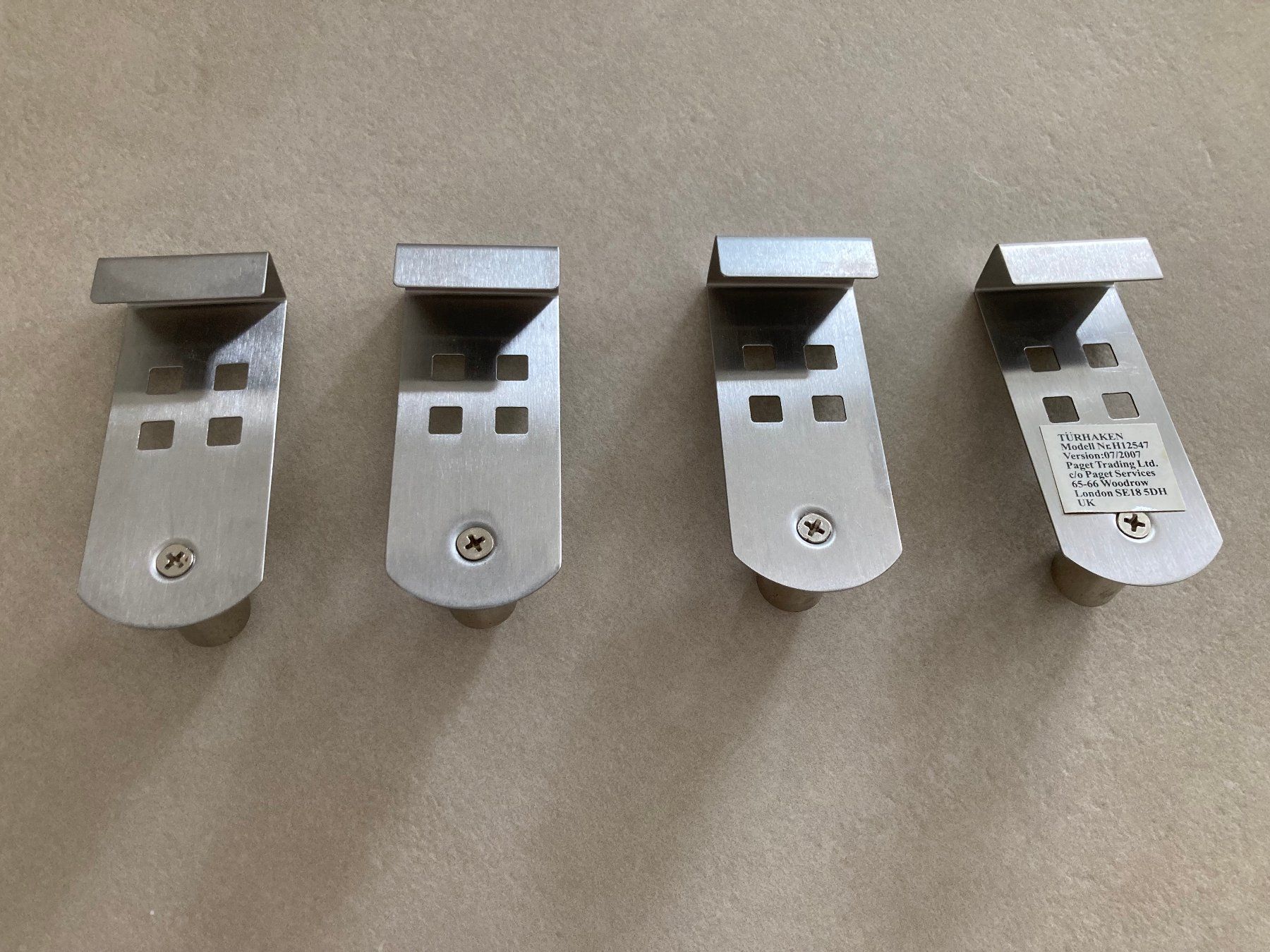 Ferramenta: Türhaken Edelstahl 4er Set – Usato da Büsingen venduto da aue_2mh6 4