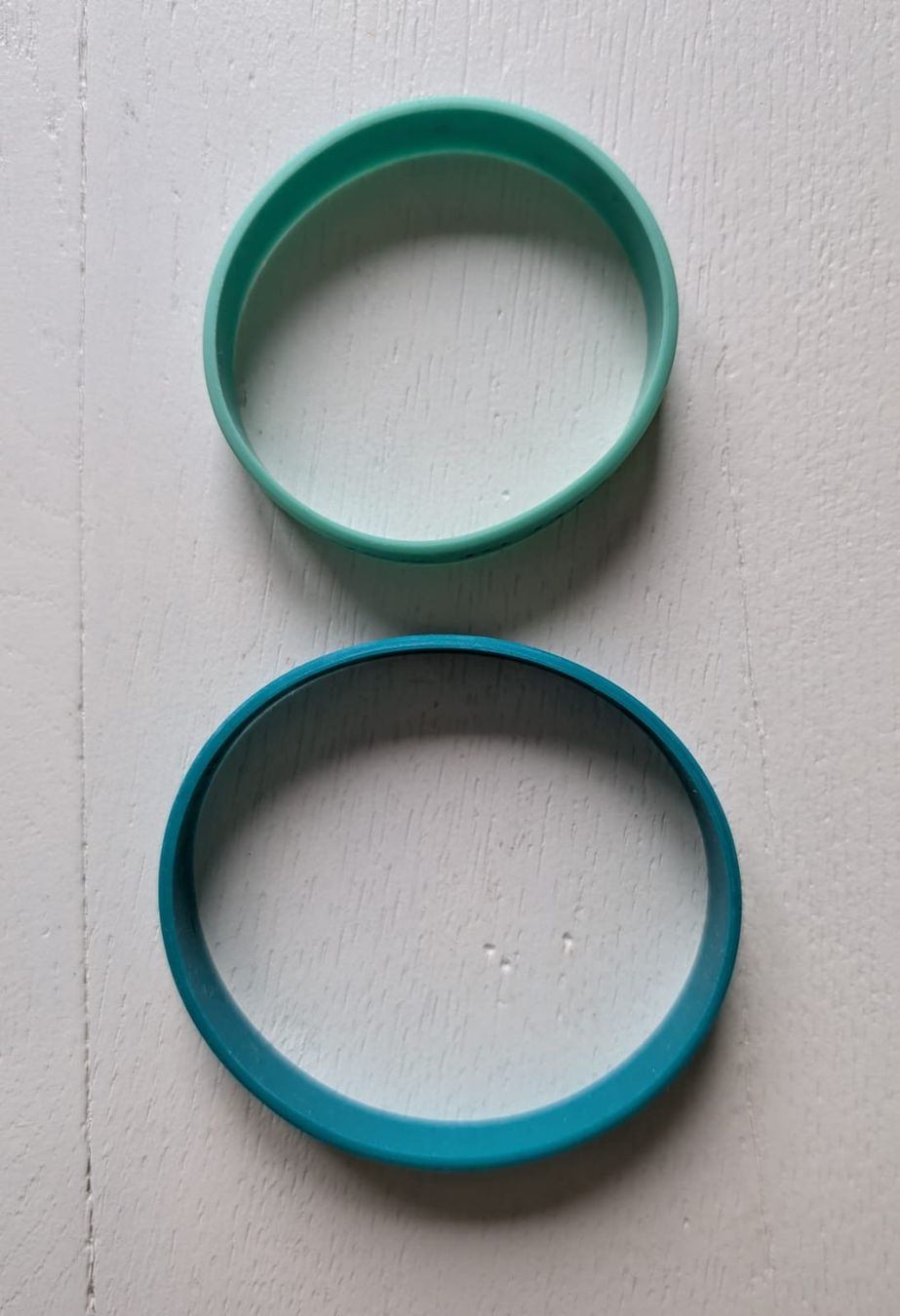 Bracciali & Braccialetti: 2 Silikonarmbänder – Usato da Winterthur venduto da Arkadii 3