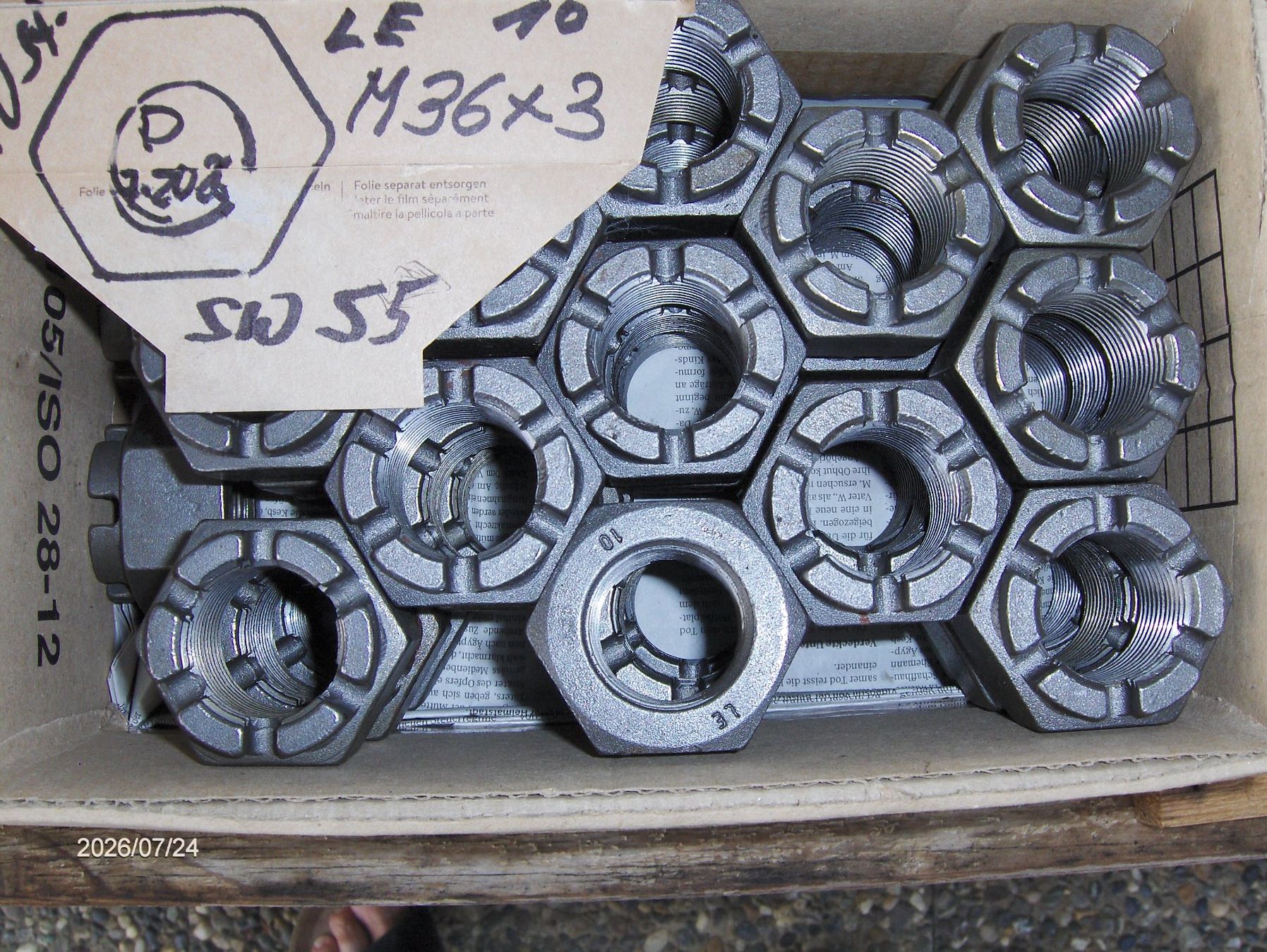 Altro per industria metallurgica: Gewinde Mutter M16 Edelstahl V2A 100St. +1Gew.Stange M16/M10 – Nuovo (secondo la descrizione) da Schlattingen venduto da Schmidi50 2