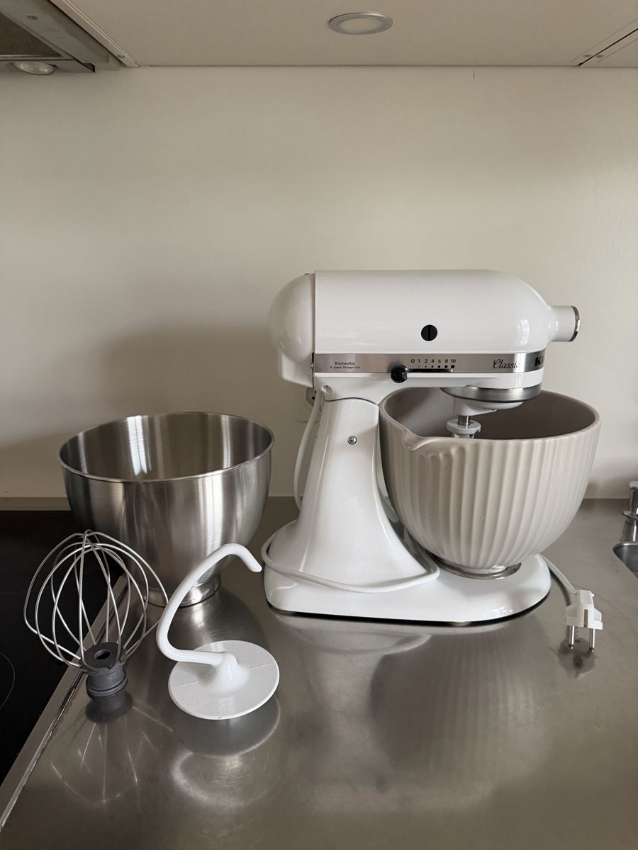 Kitchenaid Elettrodomestici da cucina: KitchenAid Küchenmaschine weiss mit Zubehör – Nuovo (secondo la descrizione) da Zürich venduto da san_7lmz 4