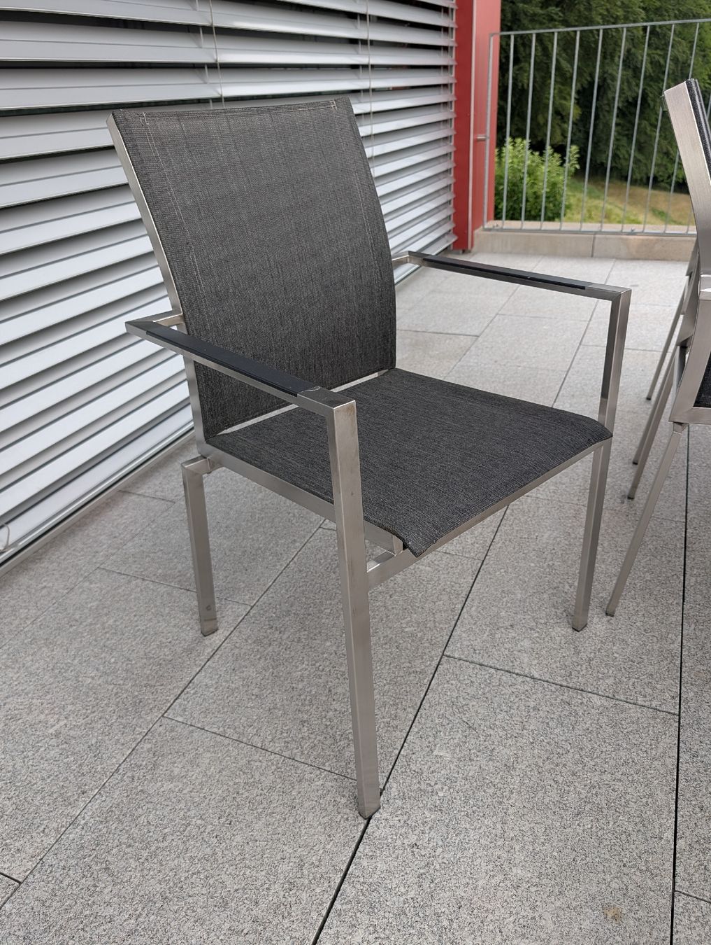 Set de table et chaises: Gartentisch Hutter Quadro - Der Klassiker mit 6 Stühlen – D'occasion à Ebikon par ChrigMond 5