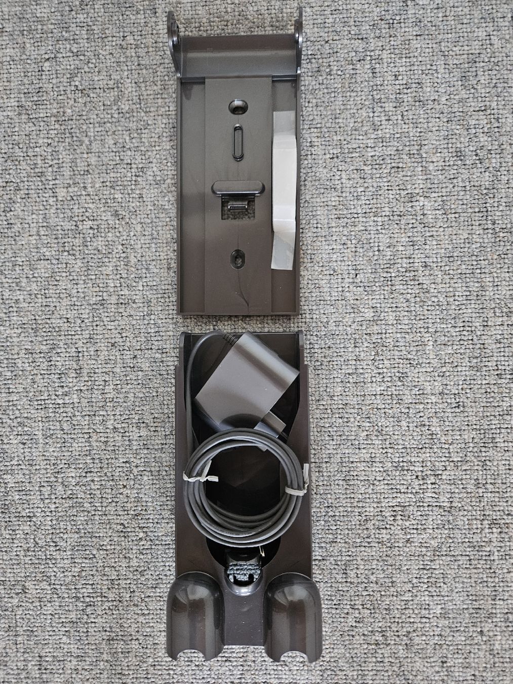 Dyson Aspirateurs & Accessoires: Dyson Wandladestation V15 – D'occasion à Appenzell par Loesele