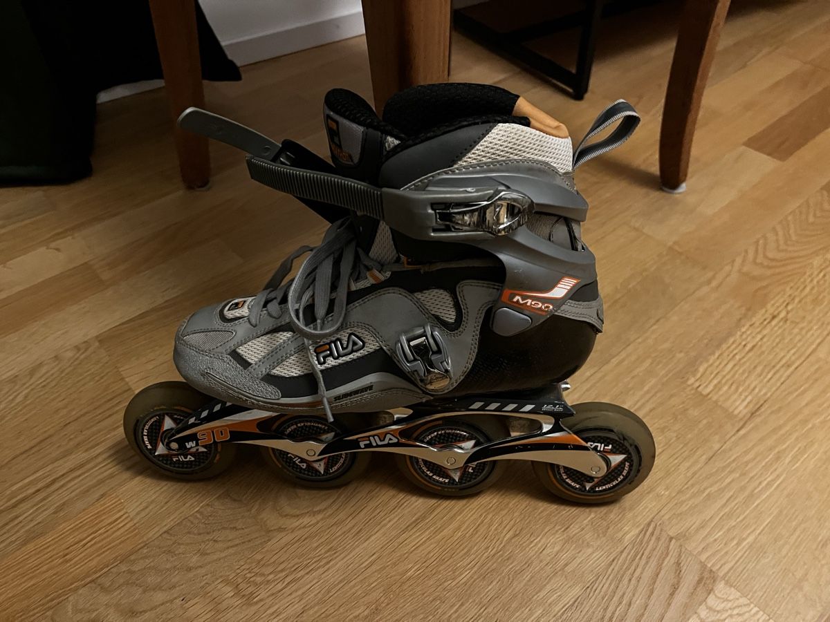 Fila Pattini in linea & Pattini a rotelle: Fila Inlineskates M90 Gr. 41 – Usato da Subingen venduto da Patrizia.21 1