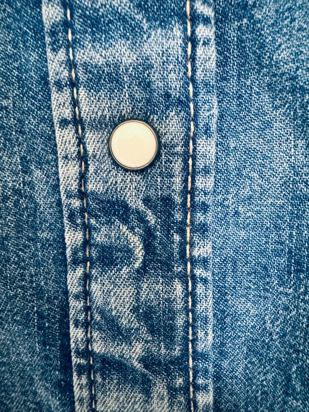 Blusen: Chemise denim boutons pressions – Gebraucht aus giffers von sev_c9x9 2