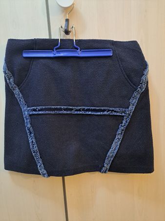 Jupe Maje  bleu marine T 38, idéale pour la saison fraîche!