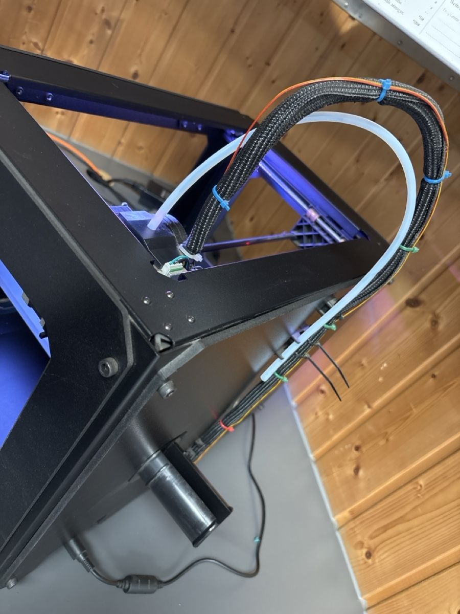 MakerBot 3D Drucker: 3D Drucker Makerbot Replicator 2 voll funktionsfähig – Gebraucht aus Muri AG von seb_lny5 1