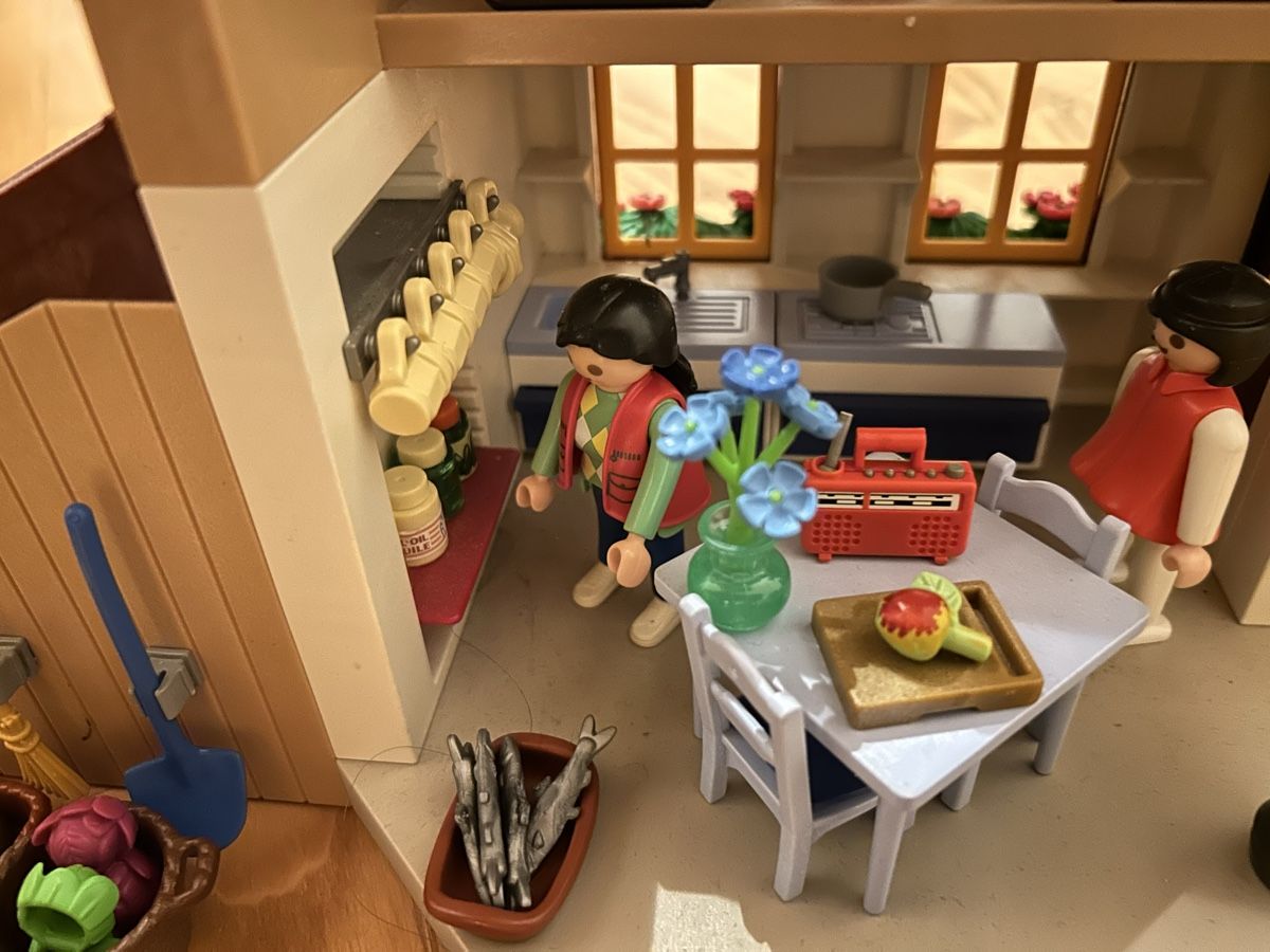 Playmobil Giocattoli: Playmobil-Bauernhaus – Usato da Lengnau AG venduto da Mefari 2