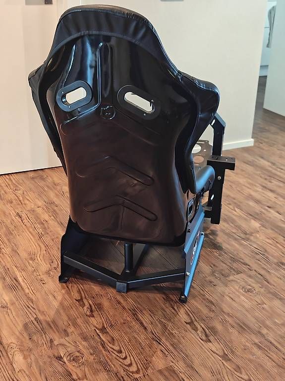 Sedie: RSeat RS Evo Sim Racing Cockpit / Rennsitz – Usato da Büren an der Aare venduto da Ghost406 3
