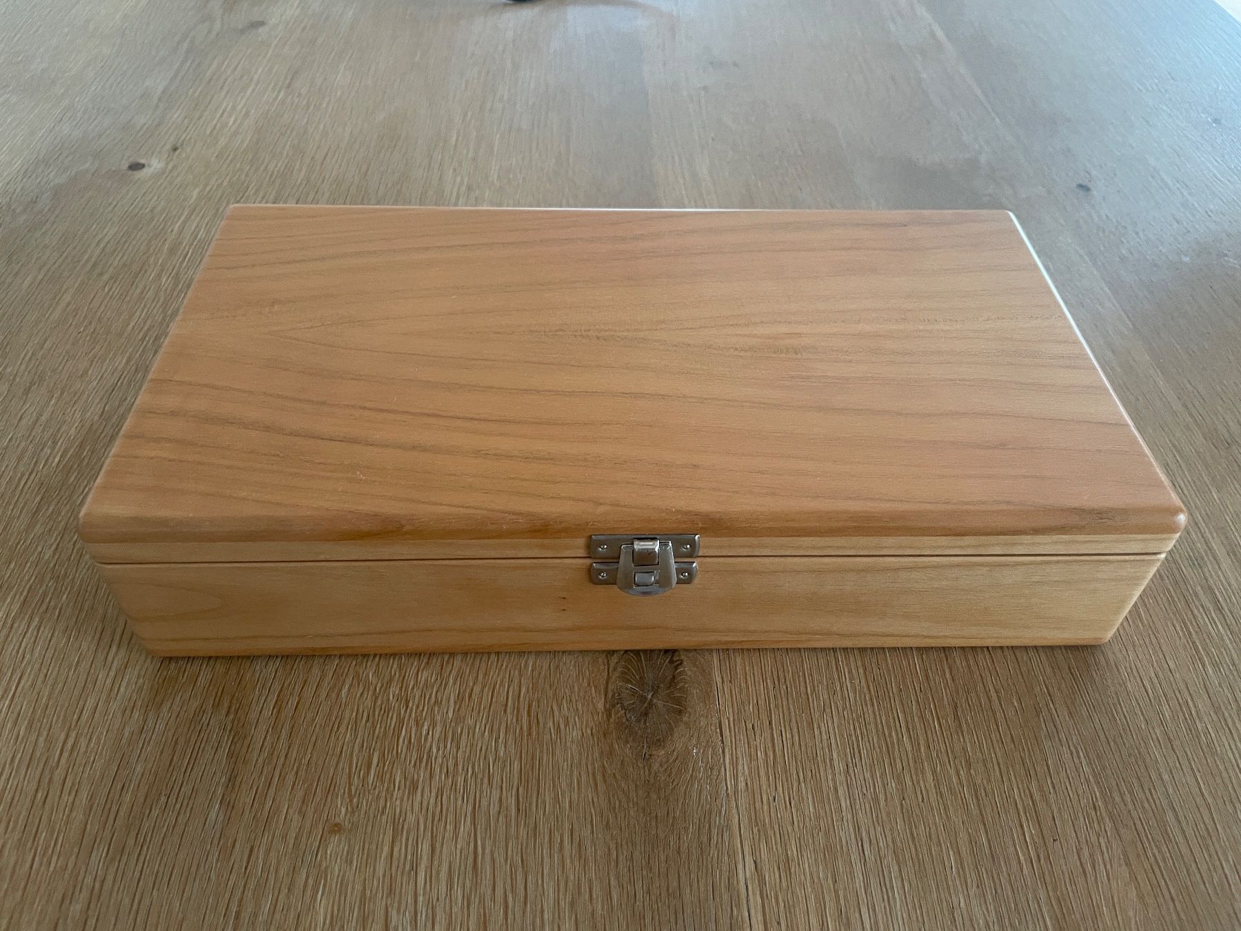 Schmuckkästen: Boîte en bois clair avec intérieur mousse neuve – Neu (gemäss Beschreibung) aus Grandval von Deutes02