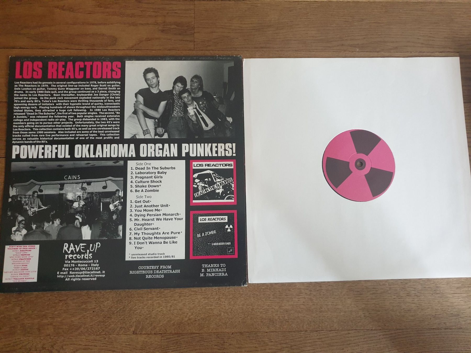 Dischi in vinile: Los Reactors  Dead In The Suburbs – Nuovo (secondo la descrizione) da zürich venduto da ultraviolet 1
