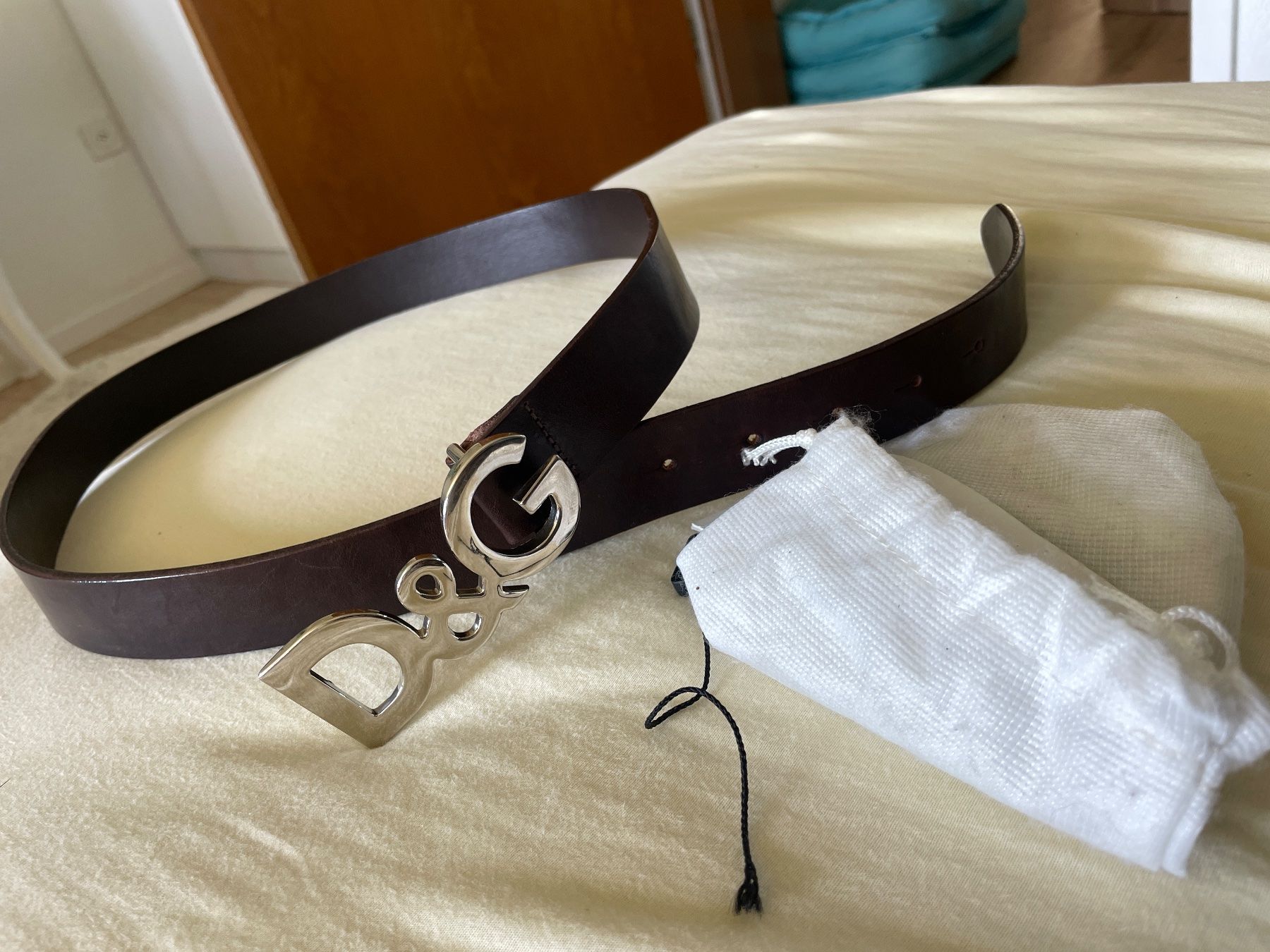 Dolce & Gabbana Cinture: D&G Guertel, Leder, Braun, 95 – Usato da Volketswil venduto da n_r_5gdf 1