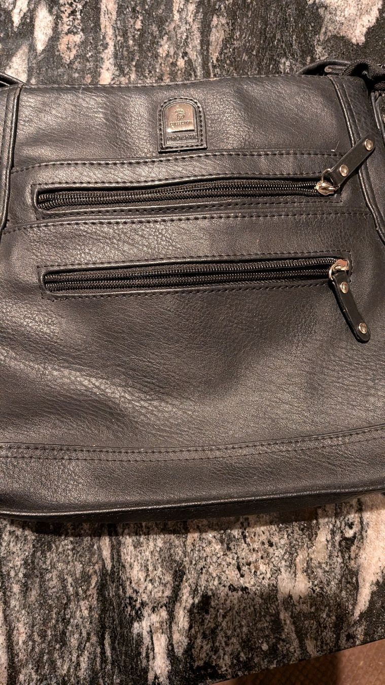 Taschen für Damen: Handtasche  – Gebraucht aus Wattenwil von karinschaw