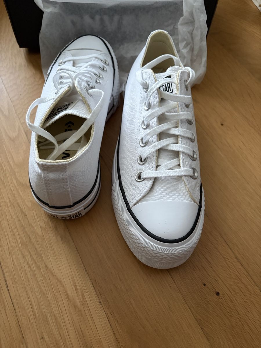 Converse Scarpe da donna: Basket converse blanche 36.5 – Nuovo e nell'imballaggio originale da Dully venduto da CELINE.D11 1