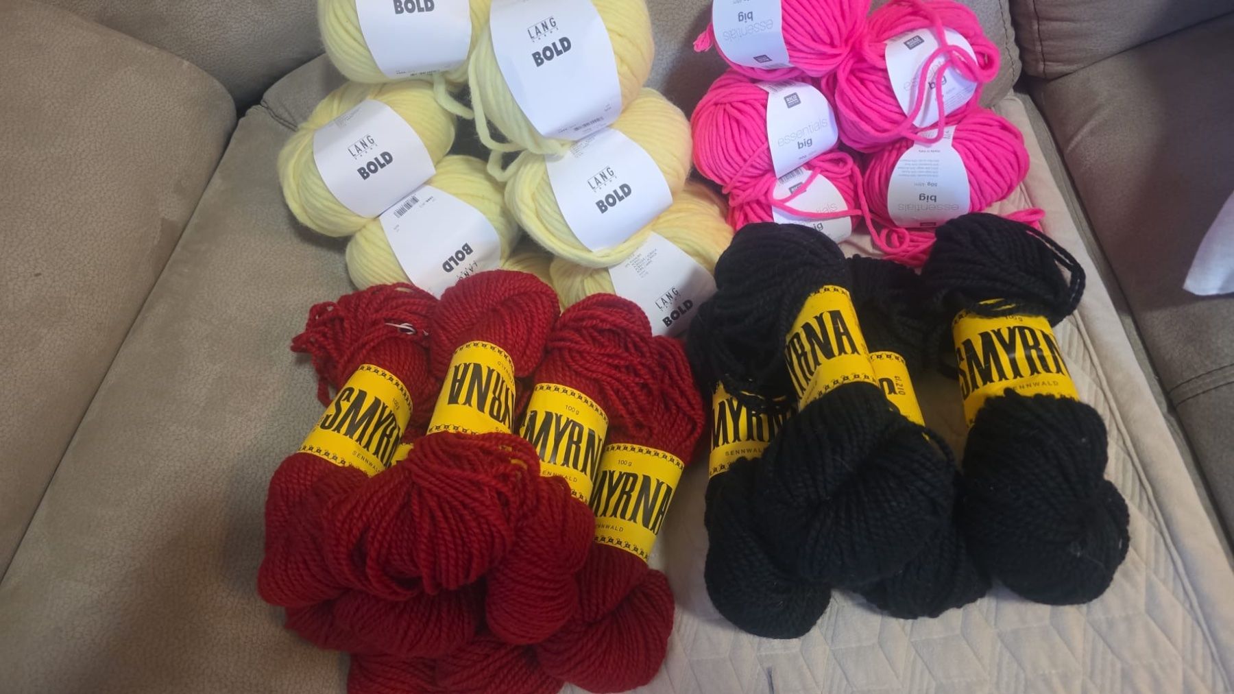 Wolle: 75 Stück Knäule Garn Wolle Silk neu – Neu und originalverpackt aus Baar von Vili7 4