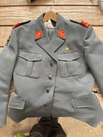 Militär Tenu 