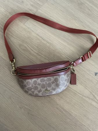 Coach Bauchtasche Signature Canvas
