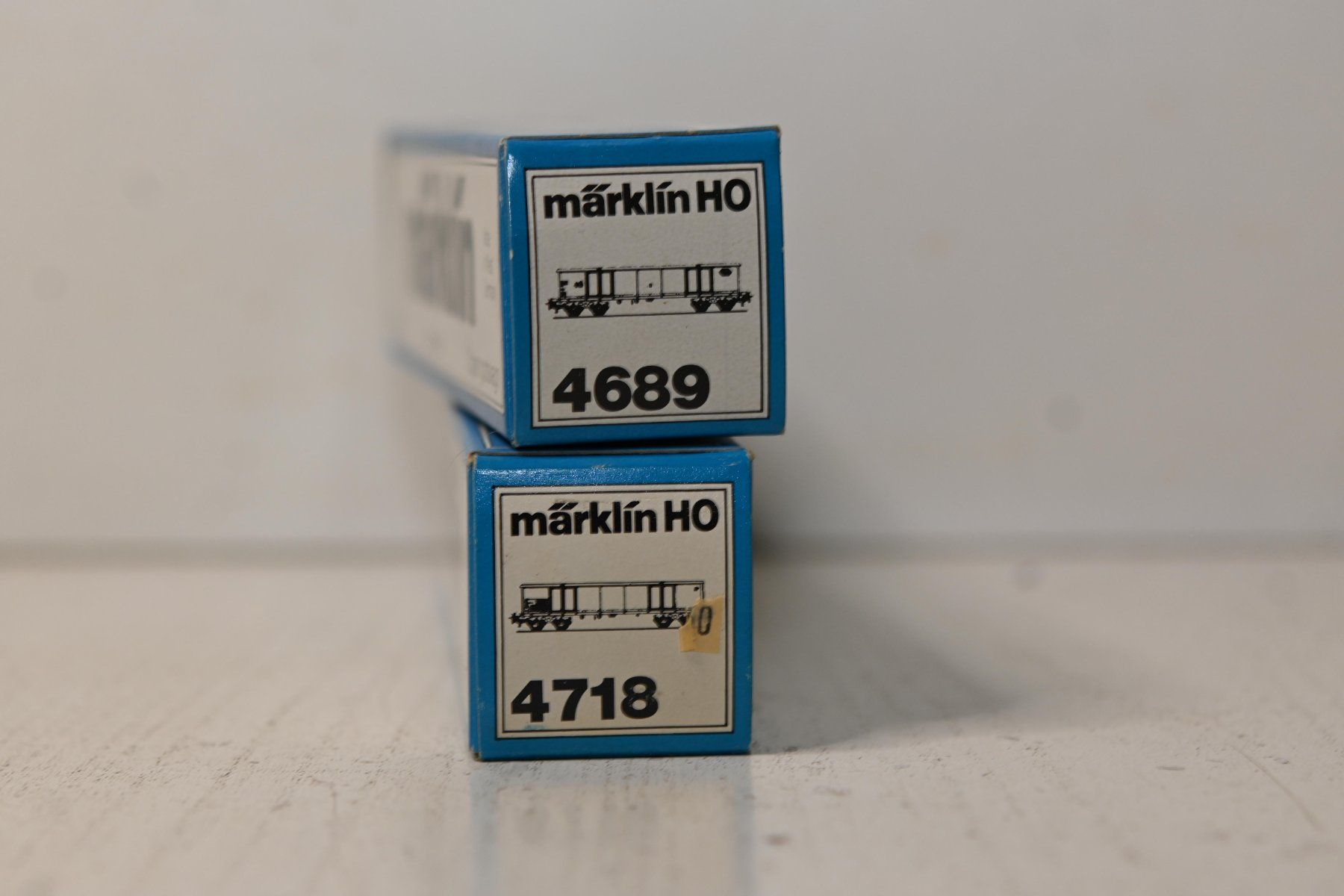 Märklin Modellini di ferrovie: Marklin H0/AC  2 Eaos  SBB Grau/Pink mit OVP – Usato da Laupen ZH venduto da Zmoewe 6