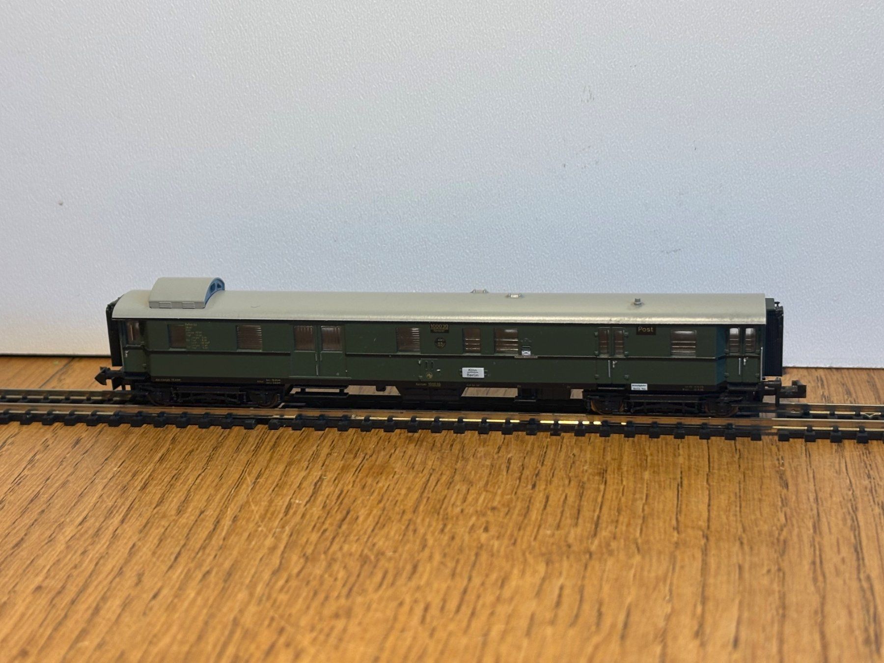 Modellini di ferrovie: M0862: Gepackwagen (Spur N) – Usato da Birsfelden venduto da Birs_25 1