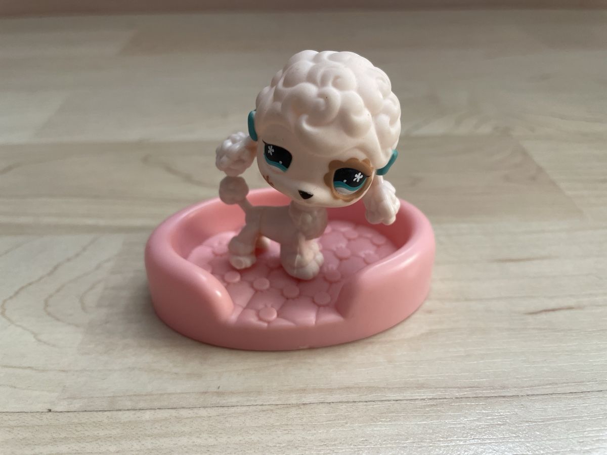 Hasbro Giocattoli: Littlest Pet Shop White Poodle – Usato da Fribourg venduto da tinavon