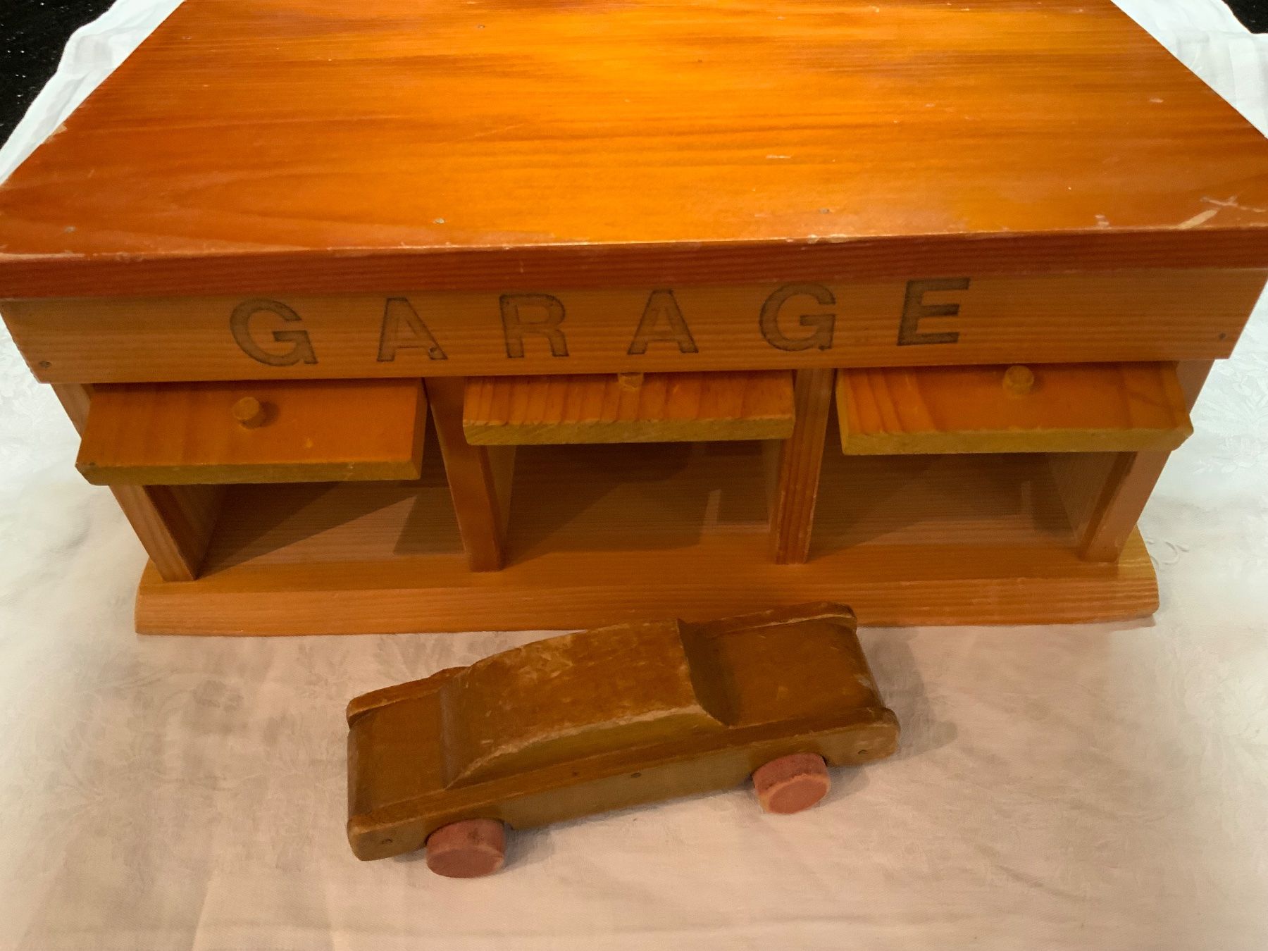 Giocattoli: Holzgarage – Usato da Münchenbuchsee venduto da kruseli
