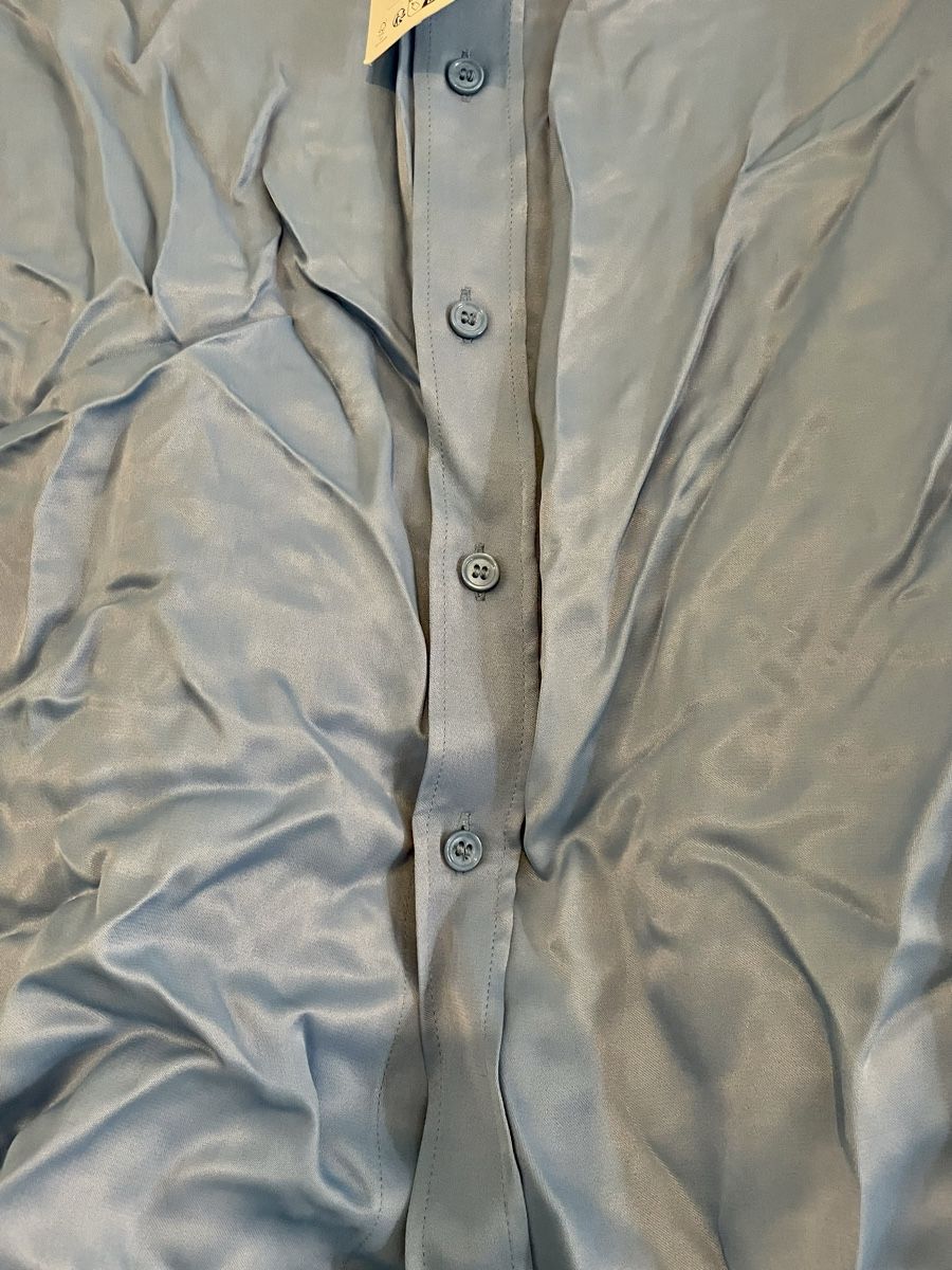 Zara Chemisiers: New Zara Satin Shirt – Neuf avec emballage d'origine à Roche VD par closetcleanse 4