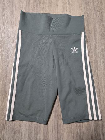 Adidas Shorts Gr. 34 (VERSAND möglich)