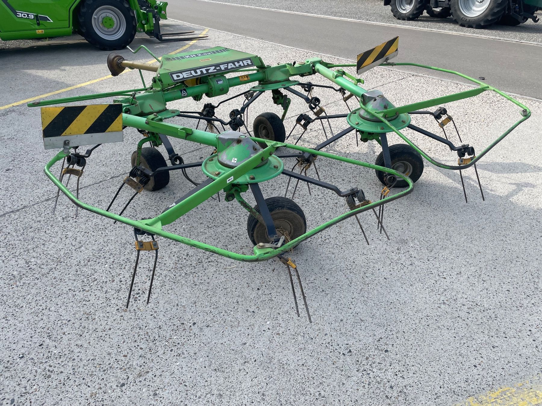 Tutte le macchine: Kreiselheuer Deutz Fahr KH 2.52 – Usato da Neuwilen venduto da muehlethaler-technik 3