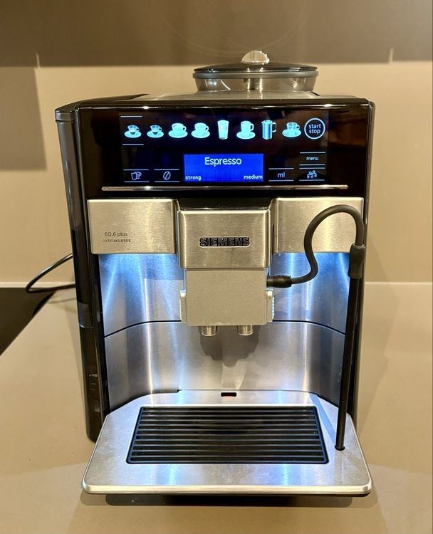 Siemens Macchine per caffè & Macchine per espresso: Siemens EQ 6 Extraklasse – Usato da Bern venduto da AliceHo