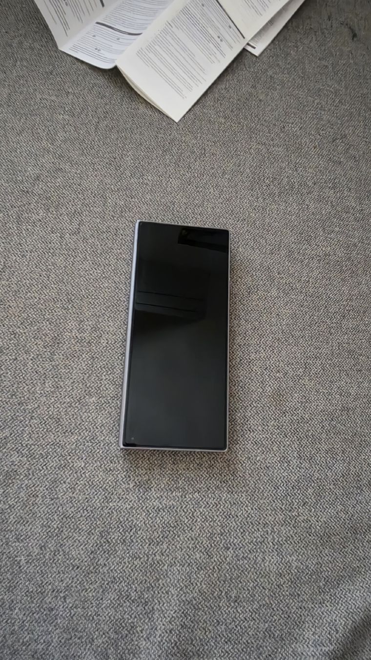 Samsung Telefoni cellulari / Smartphones: fold6 – Usato da Roggwil BE venduto da espinoza18
