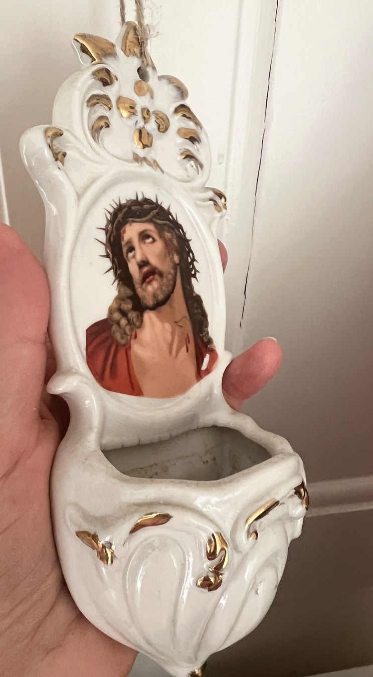 Skulpturen & Statuen: Antikes Weihwasser Gefäss JESUS CHRISTUS – Gebraucht aus Wil von fuschti01 3